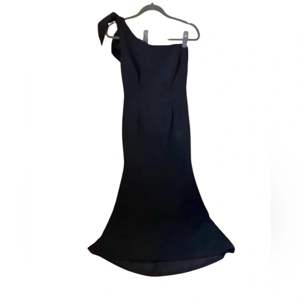 Eliza J Elegant Black One-Shoulder Dress size 10